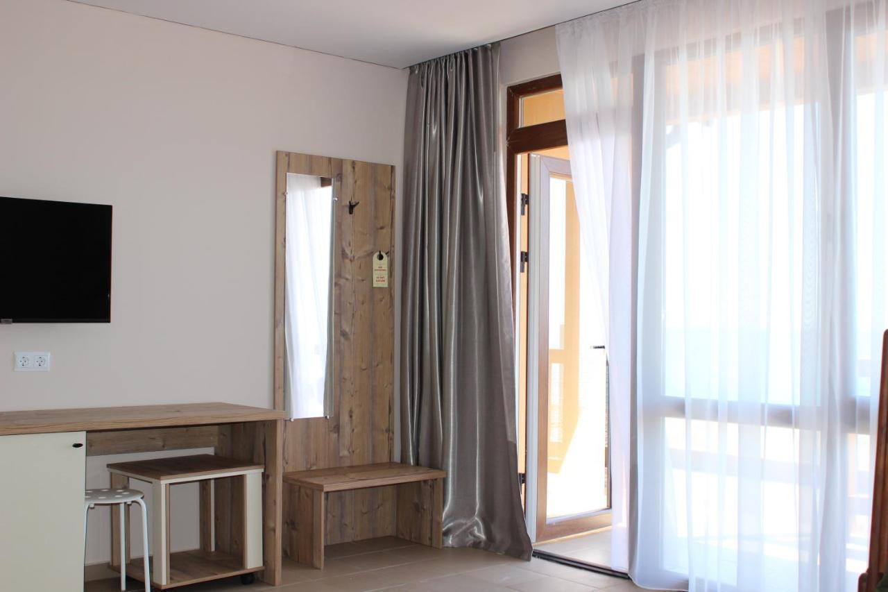 Napra Hotel Gantiadi Kültér fotó