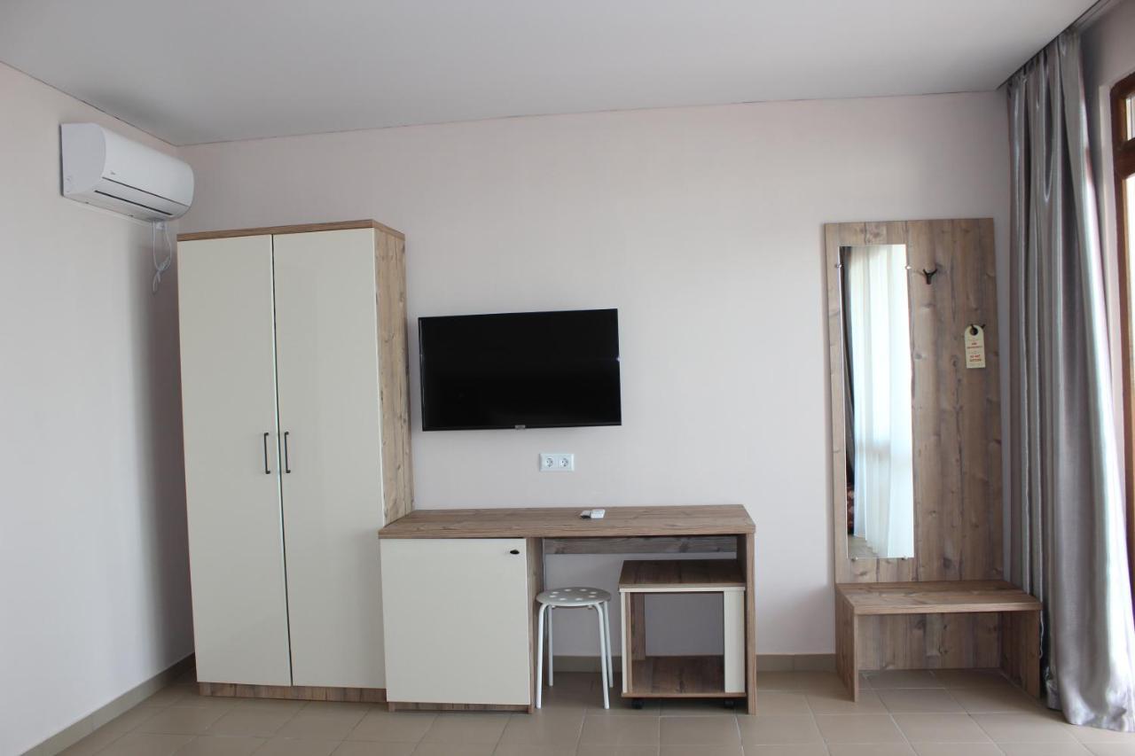 Napra Hotel Gantiadi Kültér fotó