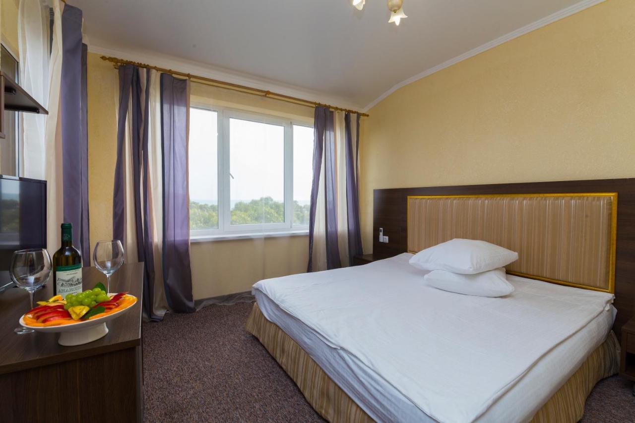 Napra Hotel Gantiadi Kültér fotó